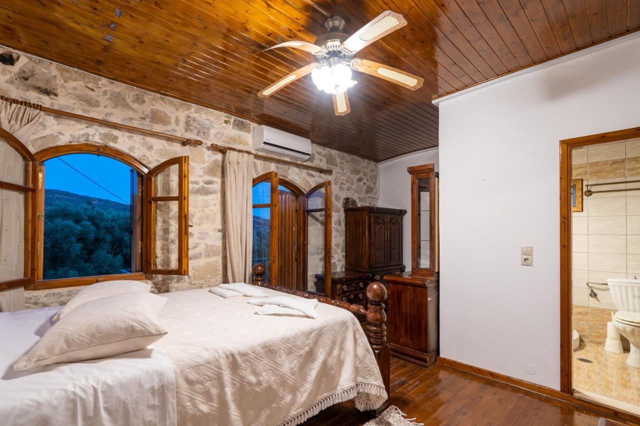 Villa Tzaniana Apomarma Ngoại thất bức ảnh
